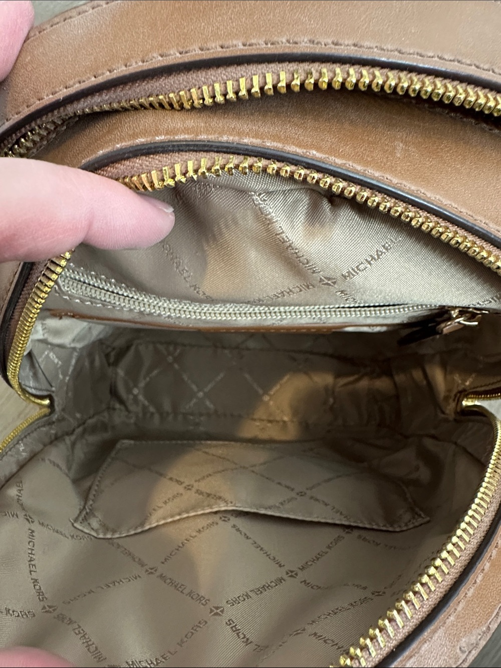 Michael Kors Cream & Brown Signature Small Backpack - Picture 3 of 5